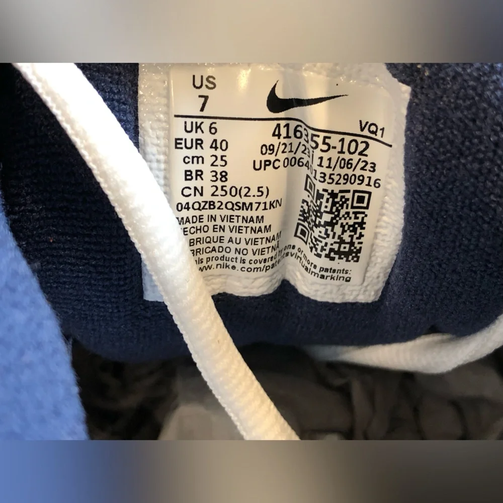 Nike Air Monarch IV 4E Wide 416355-102 Midnight Navy White Silver - Size 7 - Picture 3 of 10